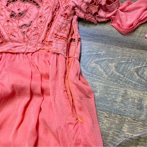 Free People in Dreamland Crochet Knit Dress Coral Size 0 Boho Hippie Artsy Flowy - Picture 6 of 13